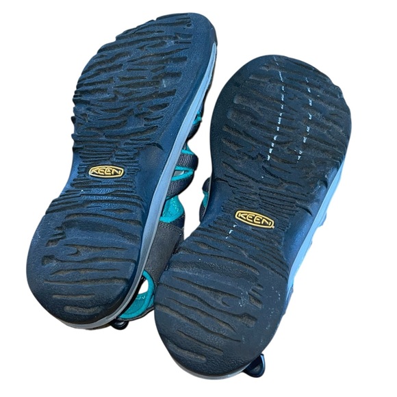 Keen Women’s Whisper waterproof sandals. Size 7 GUC - Picture 9 of 12